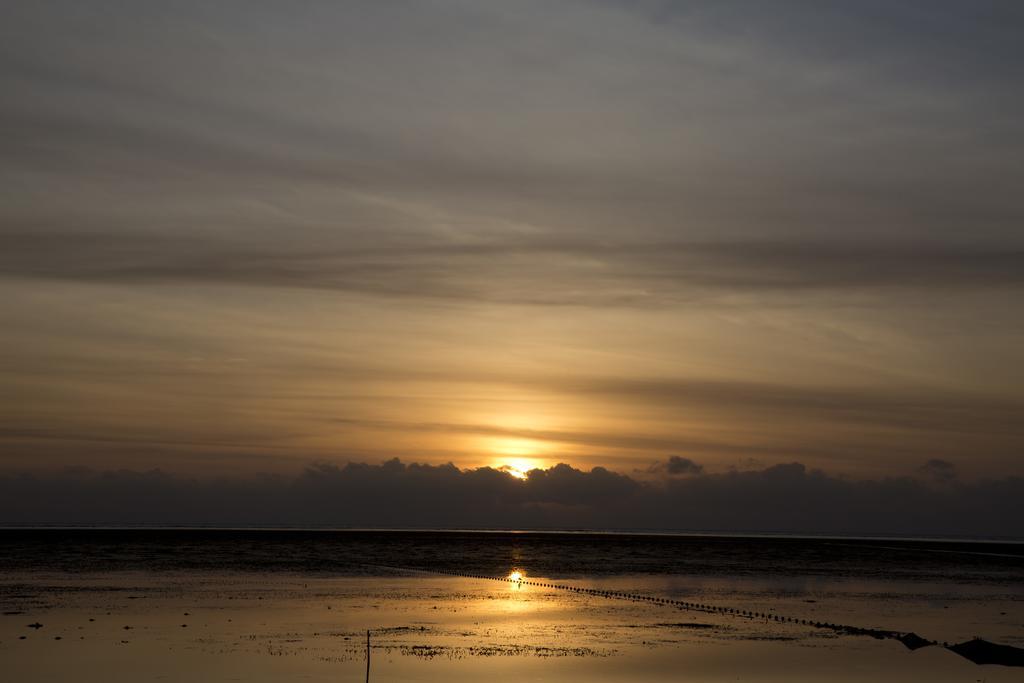 บลู ปาลาวัน บีช คลับ Hotel Puerto Princesa ภายนอก รูปภาพ