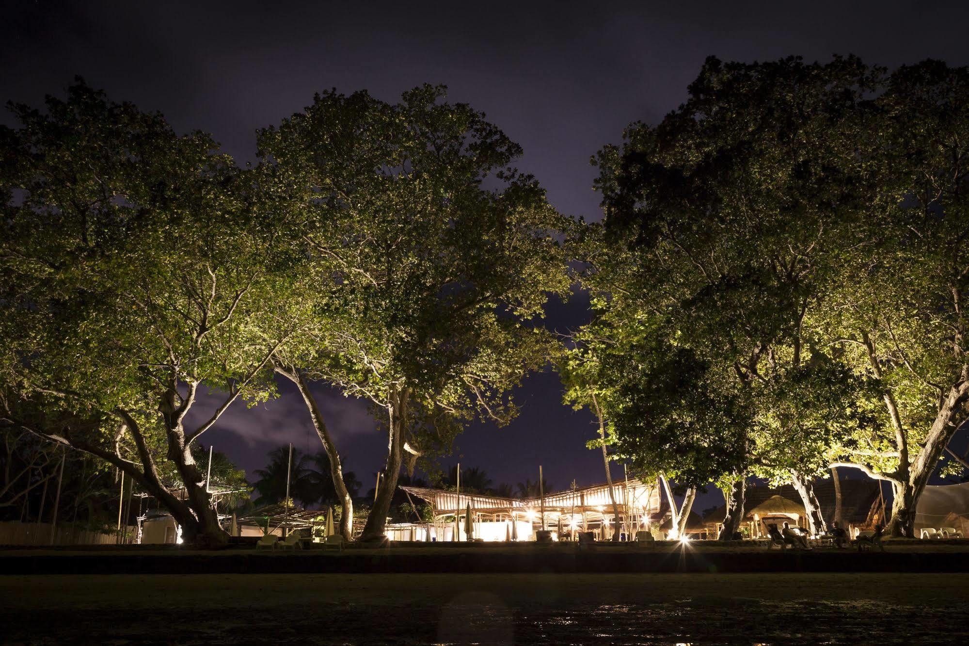 บลู ปาลาวัน บีช คลับ Hotel Puerto Princesa ภายนอก รูปภาพ