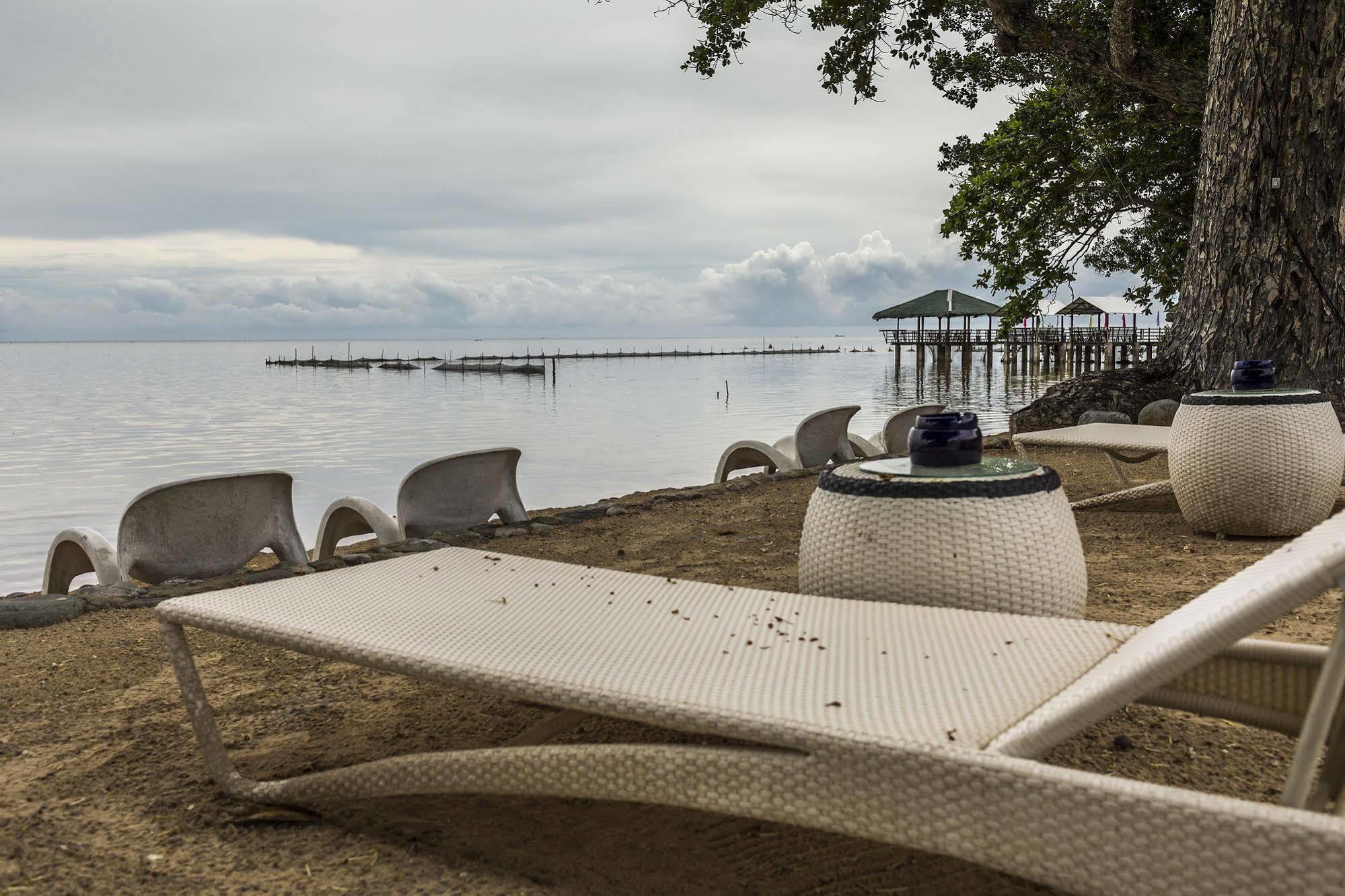บลู ปาลาวัน บีช คลับ Hotel Puerto Princesa ภายนอก รูปภาพ